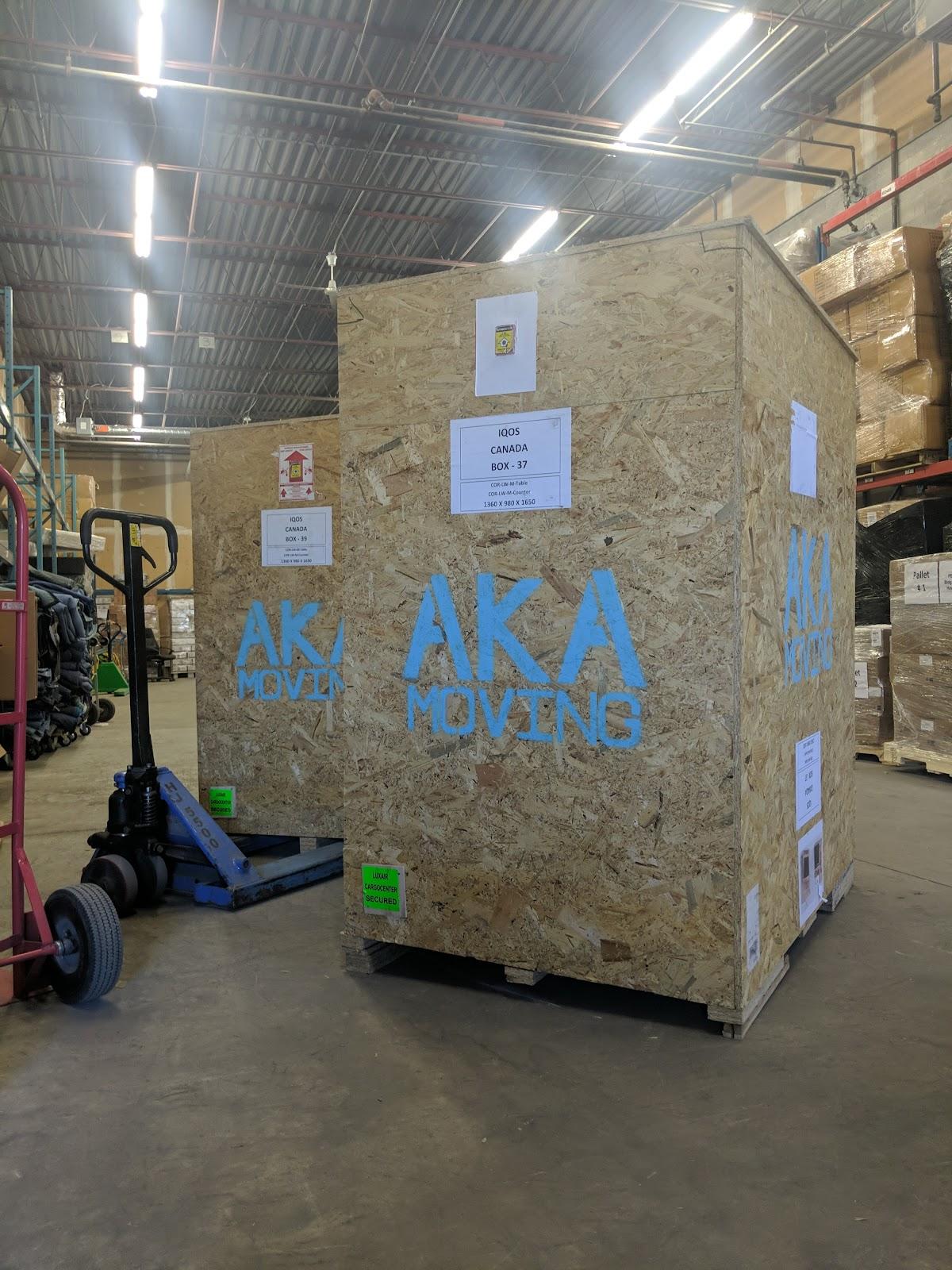 Camion AKA Moving sur un trajet de déménagement commercial longue distance depuis Montréal