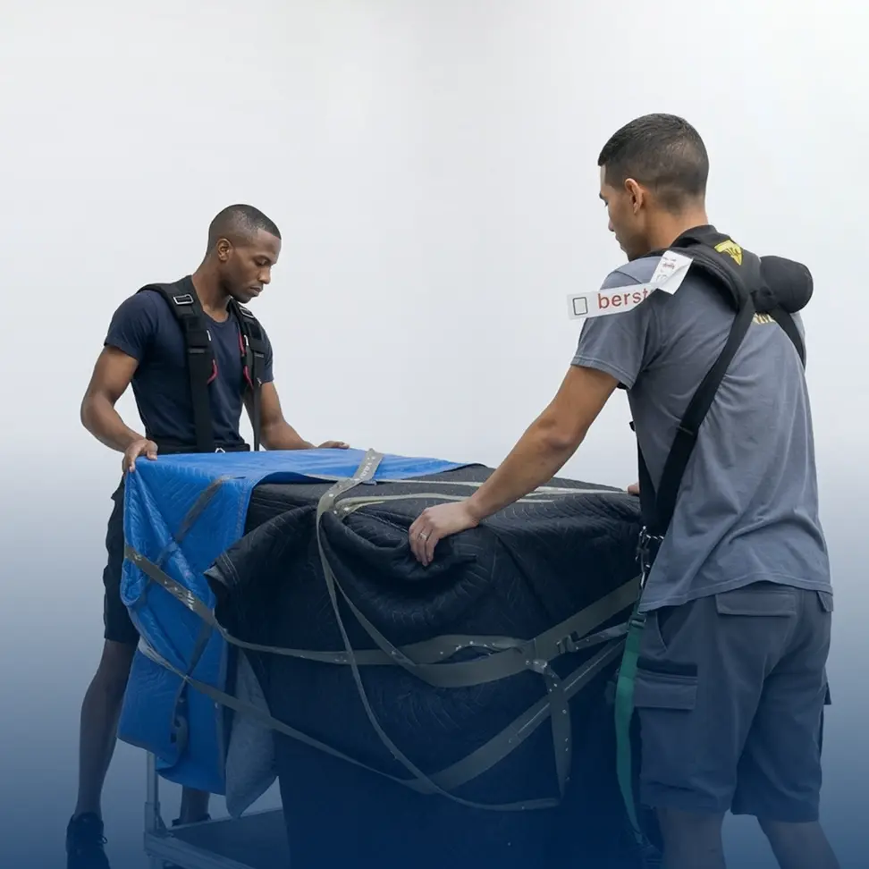 AKA Moving double insurance coverage protecting belongings during a Montreal residential move