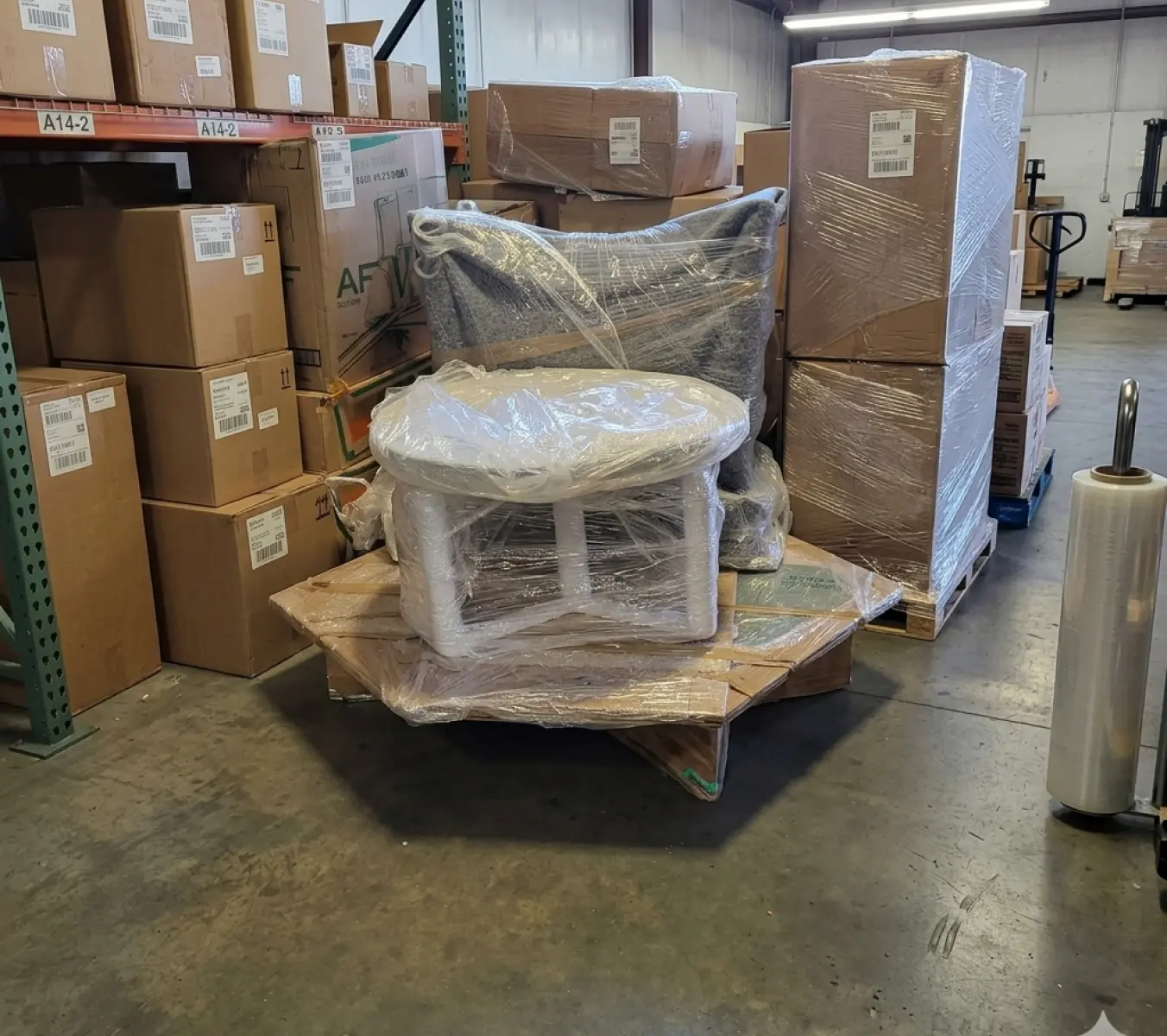 AKA Moving truck on the Trans-Canada Highway during a Montreal to Vancouver long-distance move